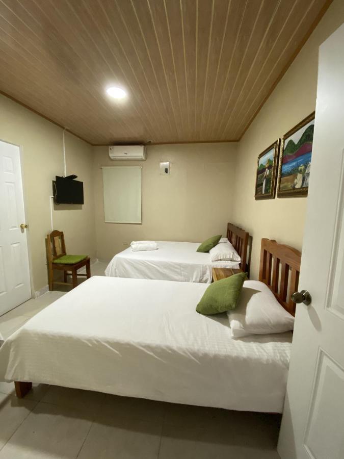 Hotel Ana Mary Santiago Buitenkant foto