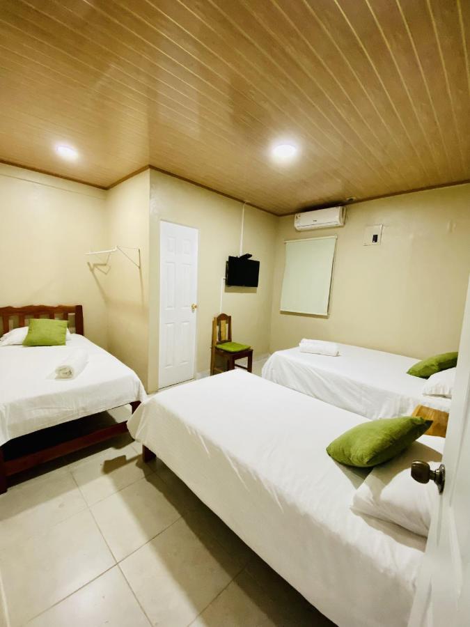 Hotel Ana Mary Santiago Buitenkant foto
